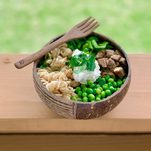 FUSILLI PASTA WITH PEAS AND BEEF